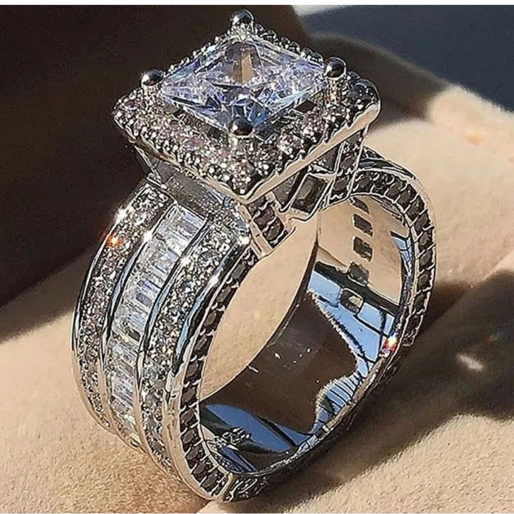 BLUE BRIDAL WEDDING RING DENKAYS